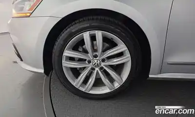Volkswagen Passat 2018 2.0 гидро в Москве № 1323381, миниатюра 5