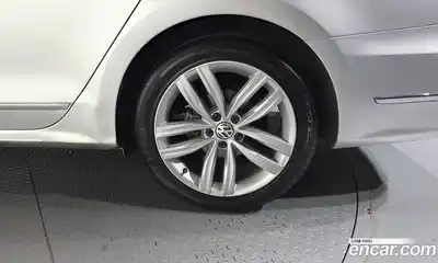 Volkswagen Passat 2018 2.0 гидро в Москве № 1323381, миниатюра 7