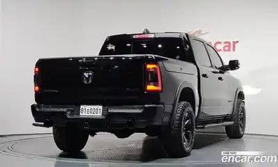 Dodge Ram Pick Up 2020 5.7 гидро в Москве № 1324560, миниатюра 2
