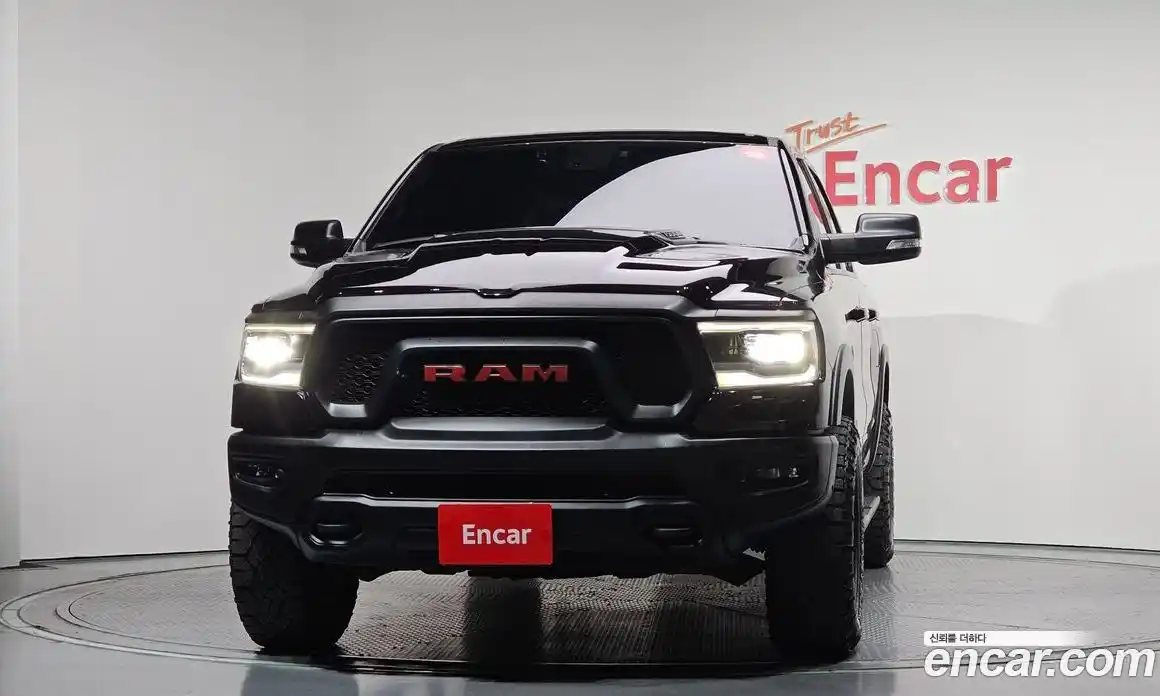 Dodge Ram Pick Up 2020 5.7 гидро в Москве № 1324560, фото 3