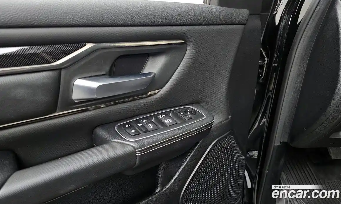 Dodge Ram Pick Up 2020 5.7 гидро в Москве № 1324560, фото 38