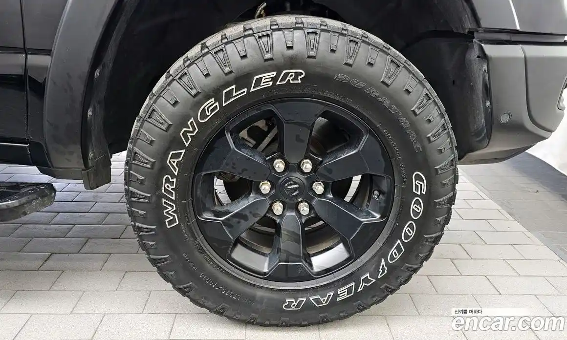 Dodge Ram Pick Up 2020 5.7 гидро в Москве № 1324560, фото 7