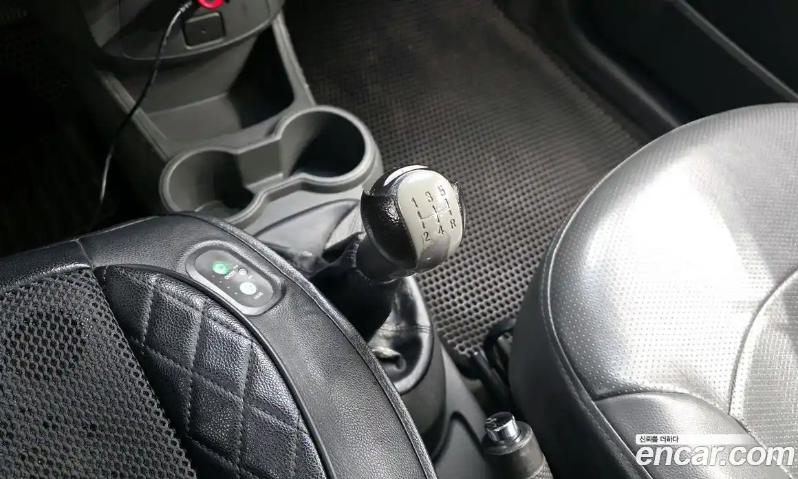 Chevrolet Spark 2013 1.0 механика в Москве № 1345486, фото 12