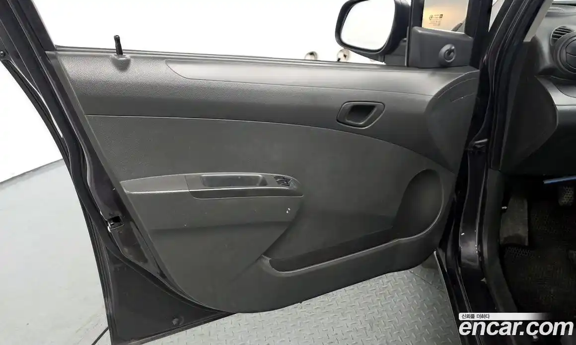 Chevrolet Spark 2013 1.0 механика в Москве № 1345486, фото 14