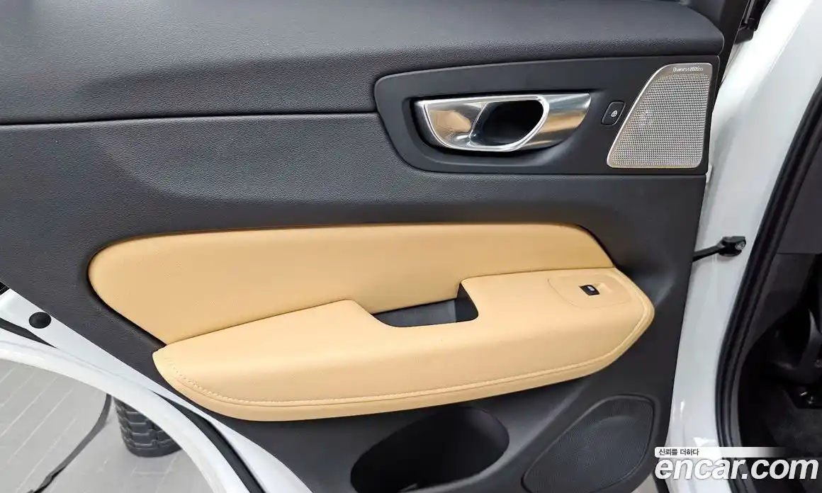 Volvo XC60 2021 2.0 гидро в Москве № 1348745, фото 15