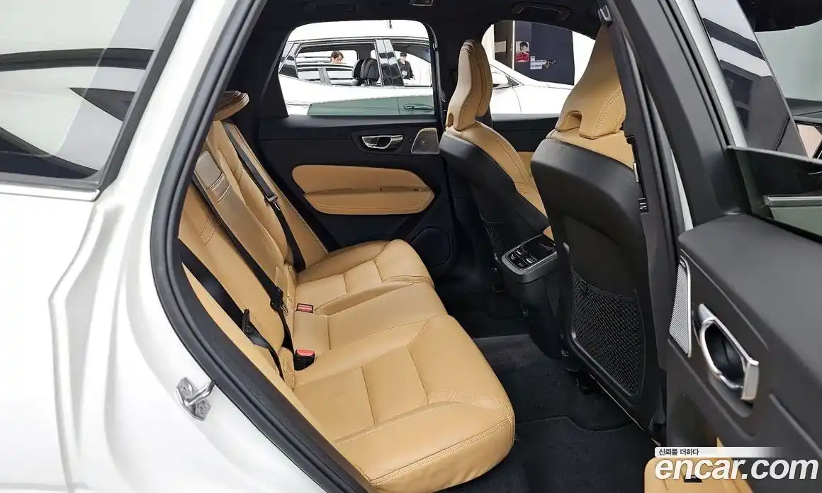Volvo XC60 2021 2.0 гидро в Москве № 1348745, фото 18