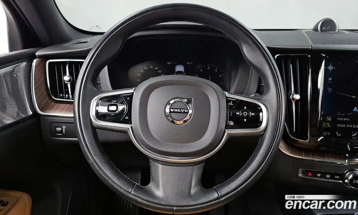 Volvo XC60 2021 2.0 гидро в Москве № 1348745, фото 19