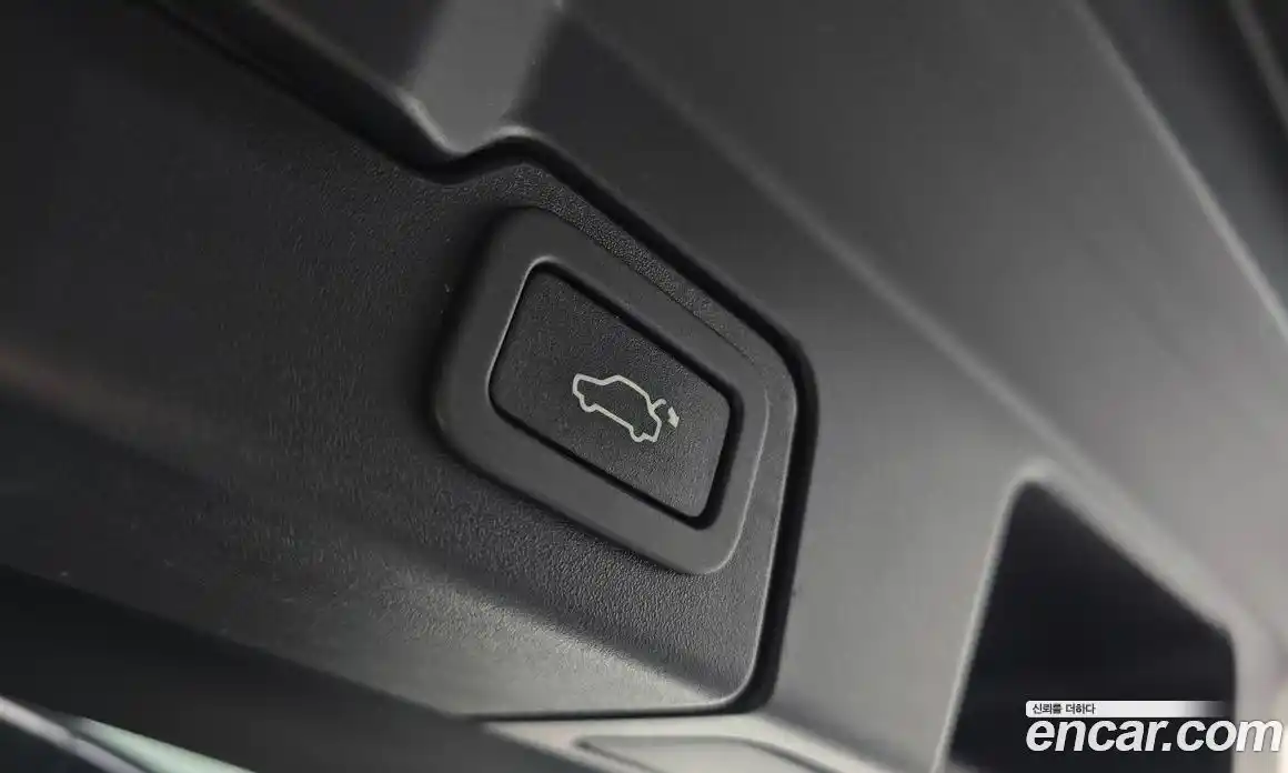 Land Rover Range-Rover Evoque 2016 2.0 гидро в Москве № 1349347, фото 25