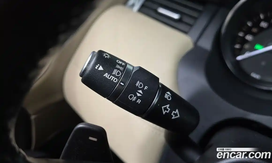 Land Rover Range-Rover Evoque 2016 2.0 гидро в Москве № 1349347, фото 27