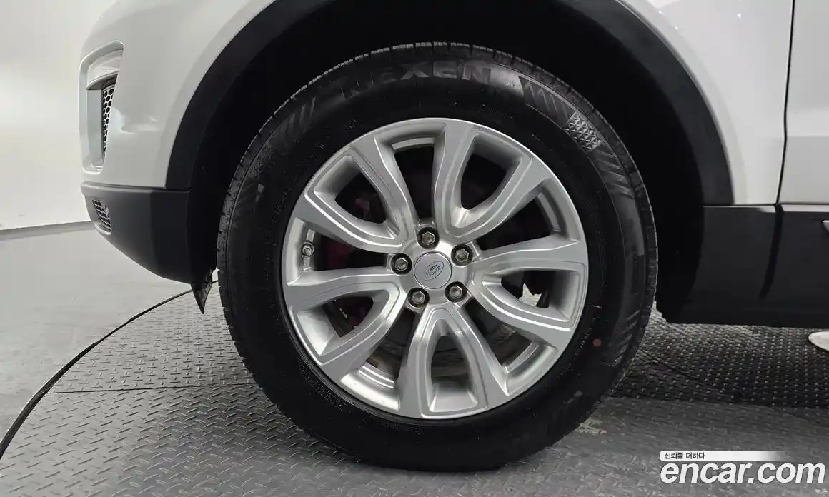 Land Rover Range-Rover Evoque 2016 2.0 гидро в Москве № 1349347, фото 4