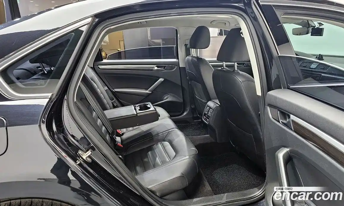 Volkswagen Passat 2018 2.0 гидро в Москве № 1350288, фото 17