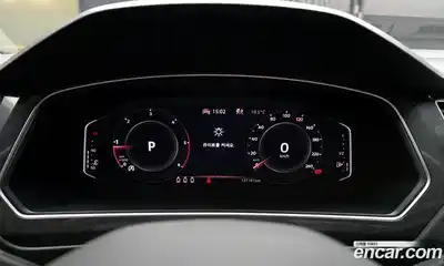 Volkswagen Tiguan 2022 2.0 гидро в Москве № 1350410, миниатюра 11