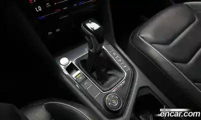 Volkswagen Tiguan 2022 2.0 гидро в Москве № 1350410, миниатюра 12