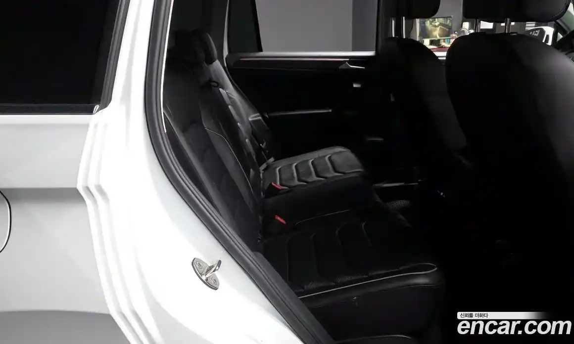 Volkswagen Tiguan 2022 2.0 гидро в Москве № 1350410, фото 18