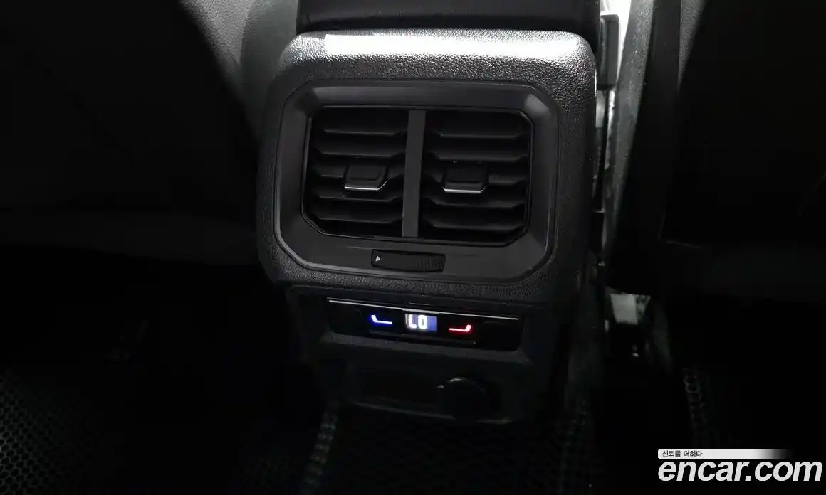 Volkswagen Tiguan 2022 2.0 гидро в Москве № 1350410, фото 30