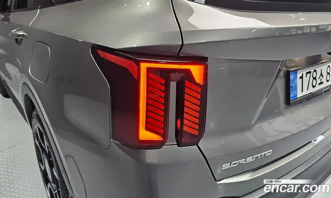 Kia Sorento 2025 2.5 гидро в Москве № 1399514, фото 9
