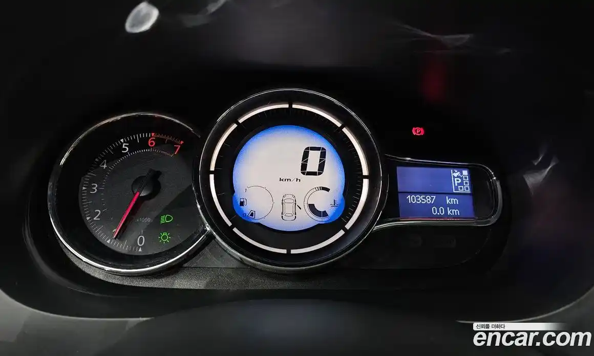 Renault SM3 2014 1.6 гидро в Москве № 1402755, фото 11