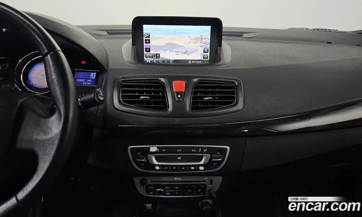 Renault SM3 2014 1.6 гидро в Москве № 1402755, фото 18