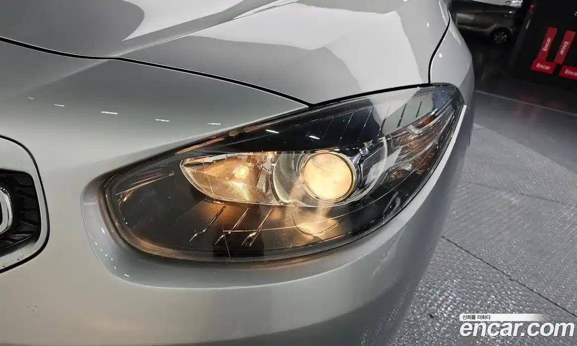 Renault SM3 2014 1.6 гидро в Москве № 1402755, фото 8