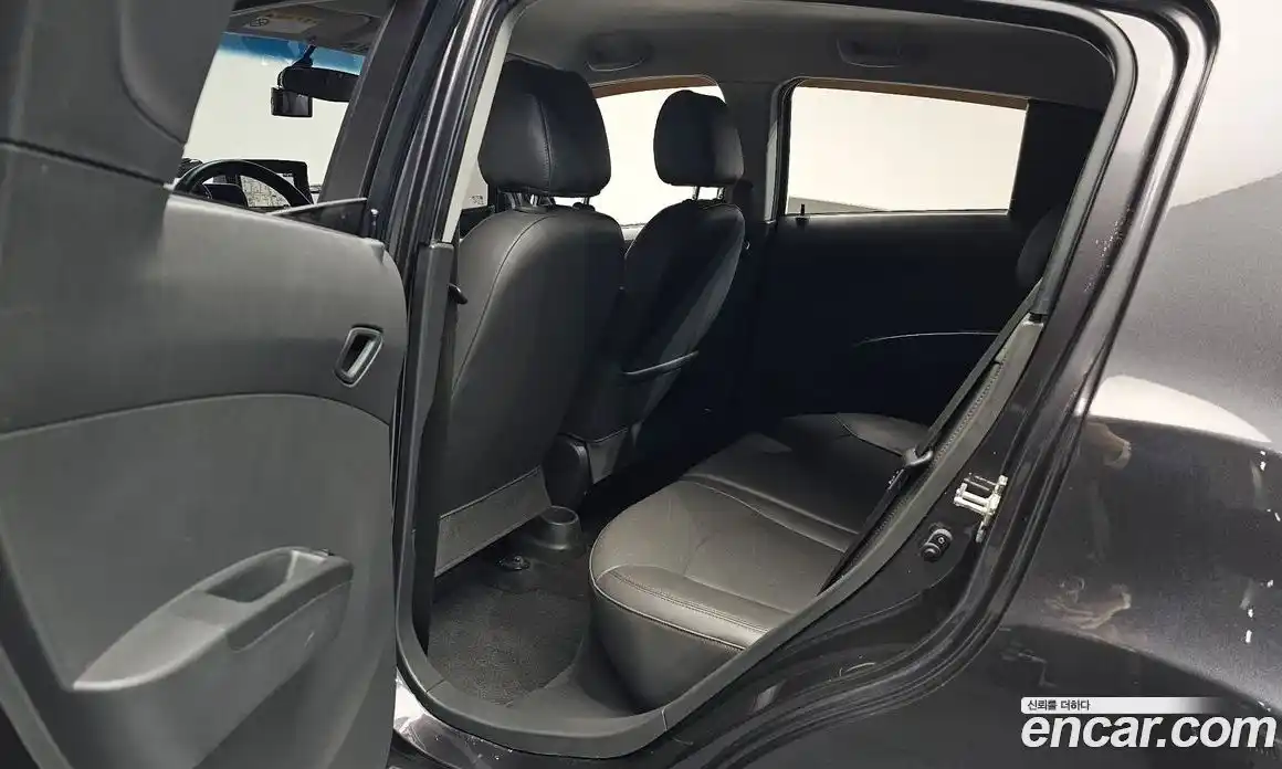 Chevrolet Spark 2015 1.0 гидро в Москве № 1420061, фото 17