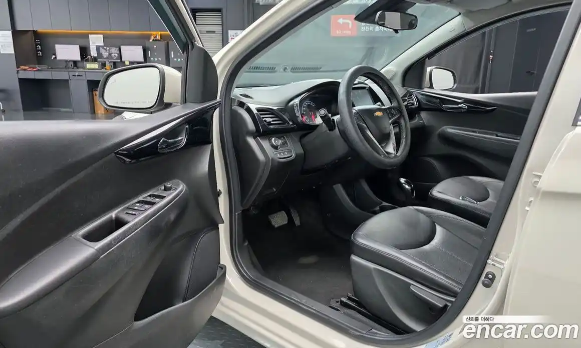 Chevrolet Spark 2016 1.0 гидро в Москве № 1420281, фото 13
