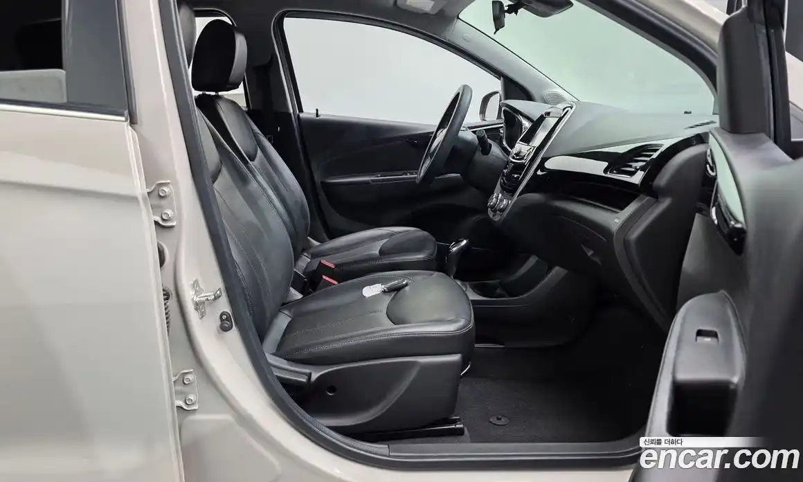 Chevrolet Spark 2016 1.0 гидро в Москве № 1420281, фото 17