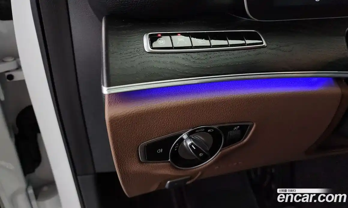 Mercedes-Benz E-Class 2017 2.0 гидро в Москве № 1421947, фото 27