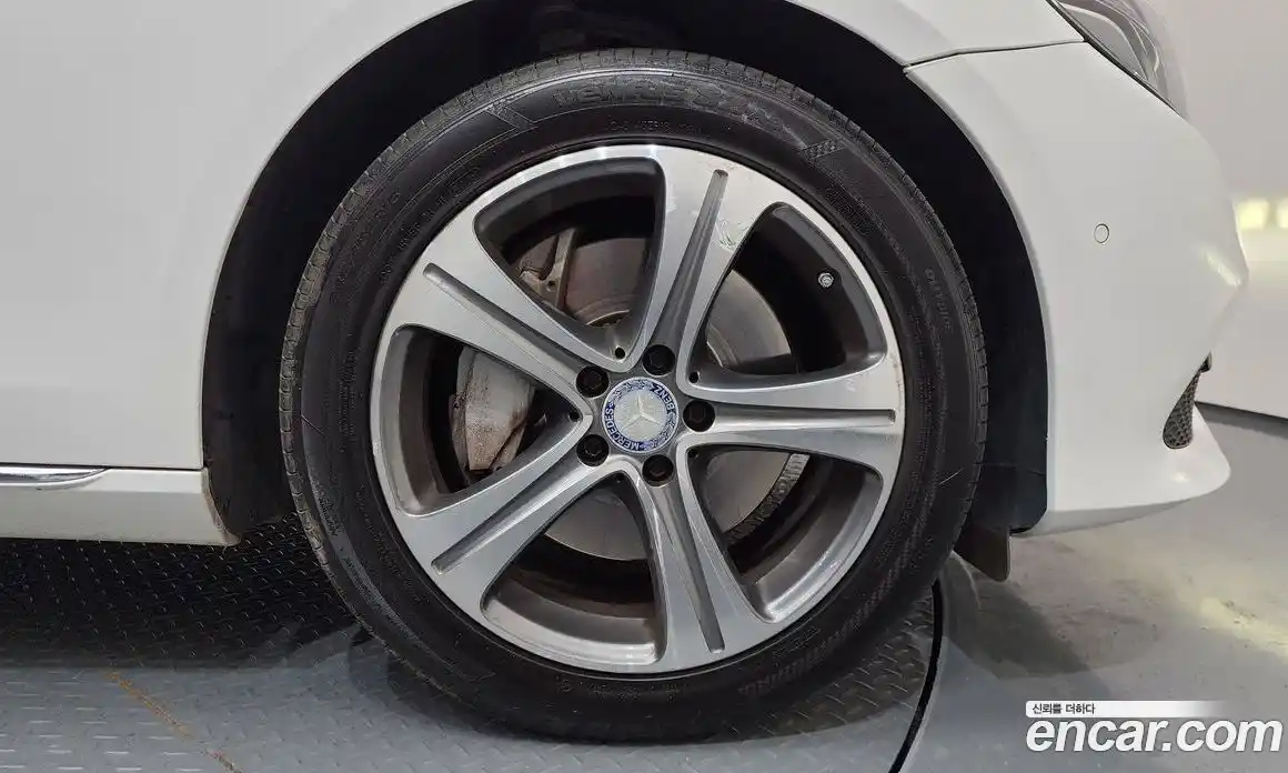 Mercedes-Benz E-Class 2017 2.0 гидро в Москве № 1421947, фото 7