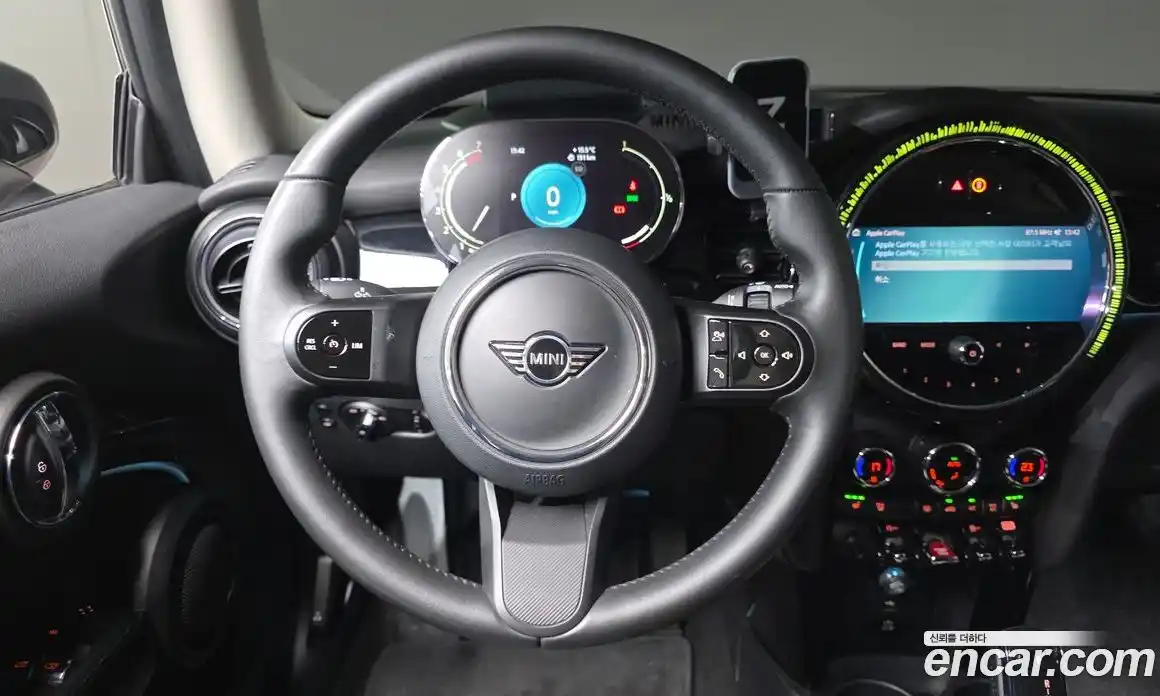 Mini Cooper 2022 1.5 гидро в Москве № 1423673, фото 20