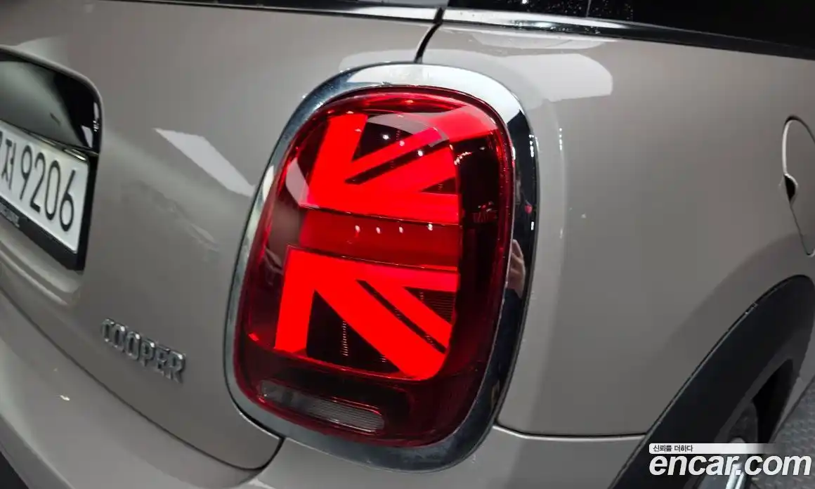 Mini Cooper 2022 1.5 гидро в Москве № 1423673, фото 9