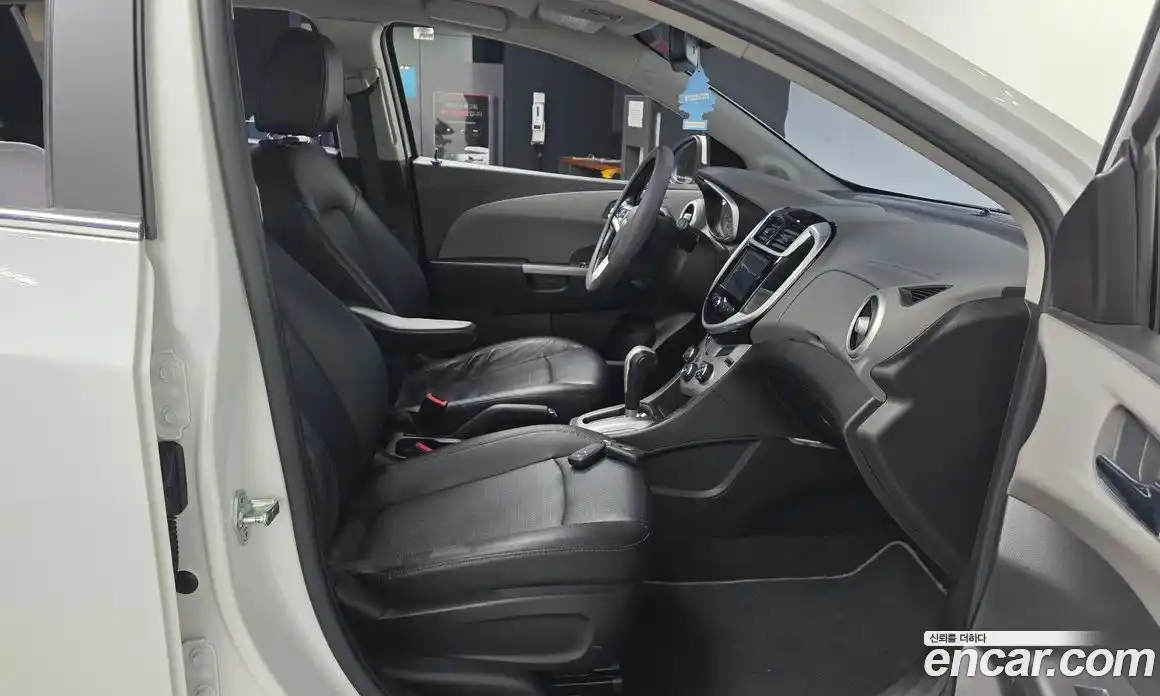 Chevrolet Aveo 2016 1.4 гидро в Москве № 1541267, фото 17
