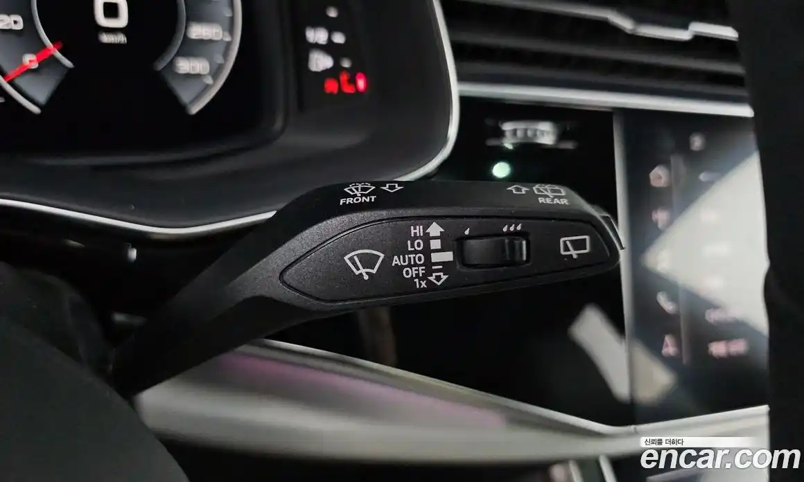Audi Q8 2020 3.0 гидро в Москве № 1546139, фото 35