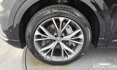Audi Q8 2020 3.0 гидро в Москве № 1546139, миниатюра 5