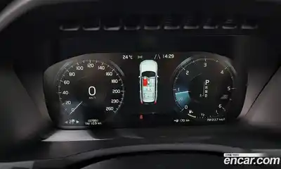 Volvo XC90 2018 2.0 гидро в Москве № 1546944, миниатюра 11