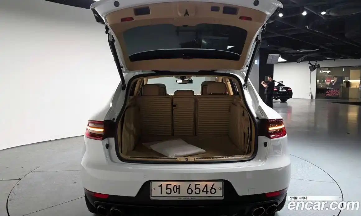 Porsche Macan 2017 3.0 гидро в Москве № 1547200, фото 25