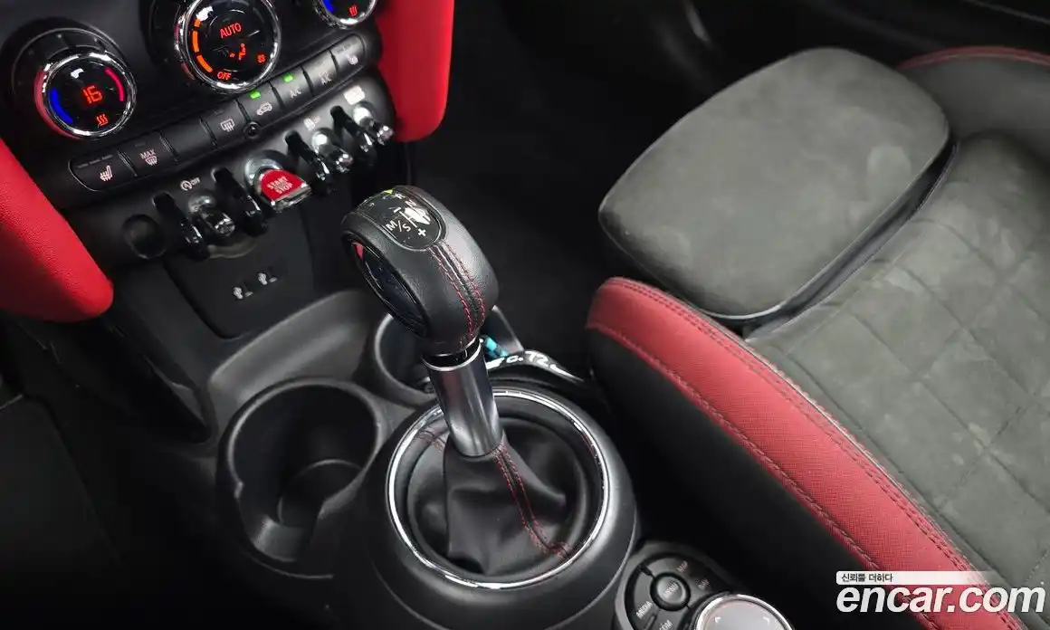 Mini Cooper 2018 2.0 гидро в Москве № 1548166, фото 12