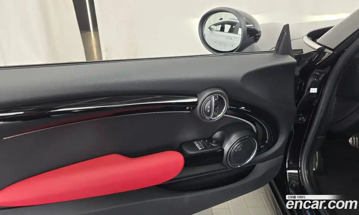 Mini Cooper 2018 2.0 гидро в Москве № 1548166, фото 14