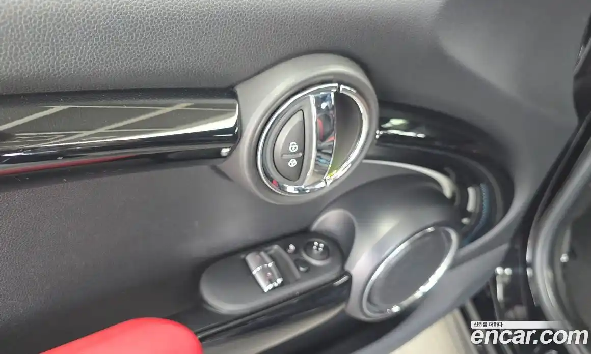 Mini Cooper 2018 2.0 гидро в Москве № 1548166, фото 29