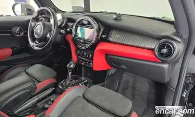 Mini Cooper 2018 2.0 гидро в Москве № 1548166, миниатюра 10