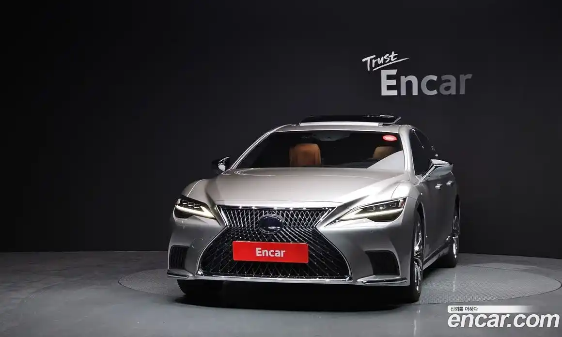Lexus LS 2021 3.5 гидро в Москве № 1548821, фото 3