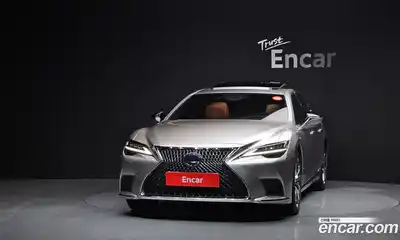 Lexus LS 2021 3.5 гидро в Москве № 1548821, миниатюра 3