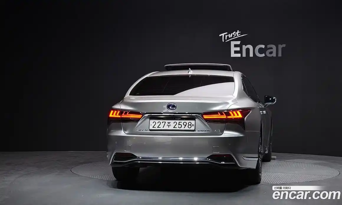 Lexus LS 2021 3.5 гидро в Москве № 1548821, фото 4