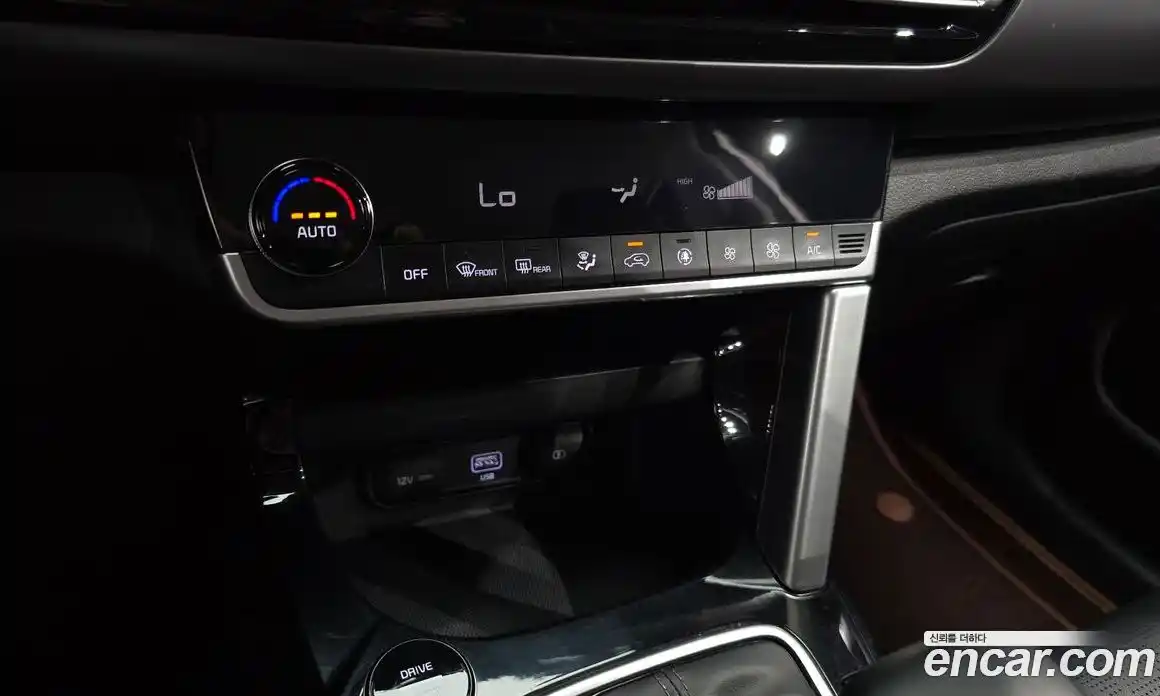 Kia Seltos 2020 1.6 гидро в Москве № 1611693, фото 32