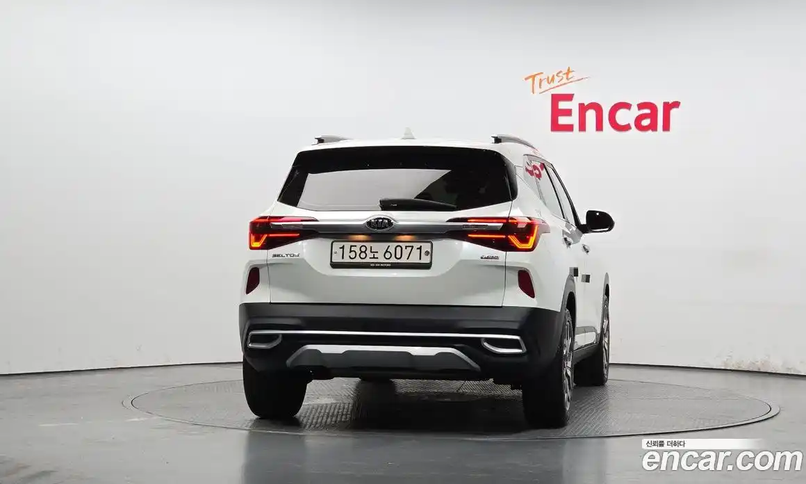 Kia Seltos 2020 1.6 гидро в Москве № 1611693, фото 4