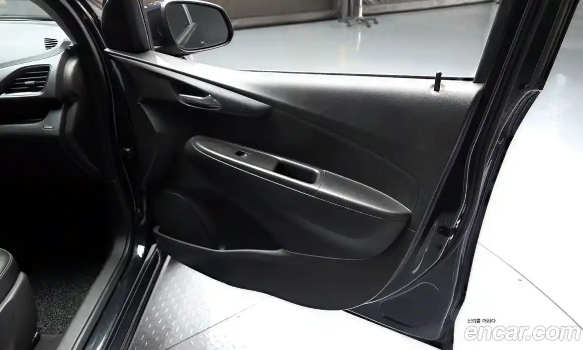 Chevrolet Spark 2016 1.0 гидро в Москве, фото 14