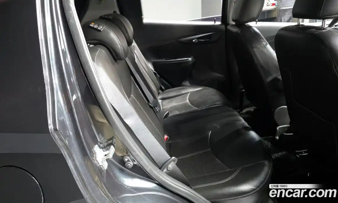 Chevrolet Spark 2016 1.0 гидро в Москве, фото 18