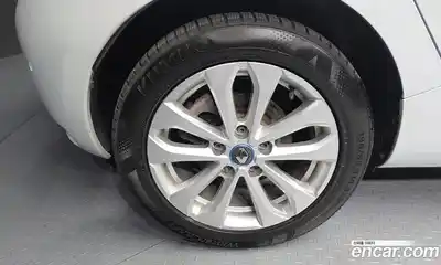 Renault Zoe 2021 0.2 гидро в Москве № 1615188, миниатюра 5