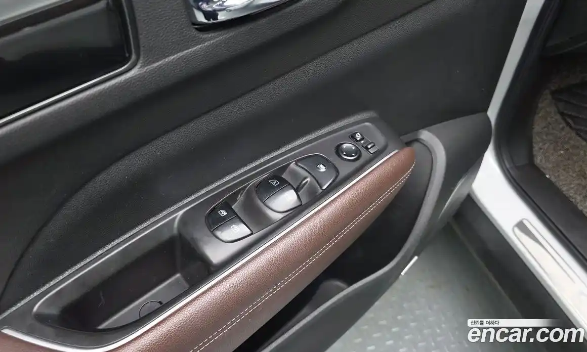 Renault QM6 2016 2.0 гидро в Москве № 1615675, фото 28