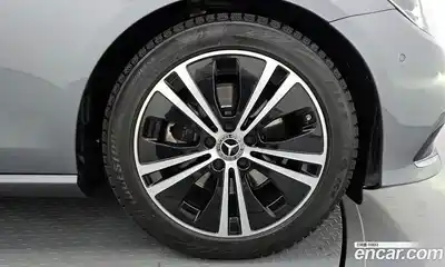 Mercedes-Benz E-Class 2021 2.0 гидро в Москве № 1617131, миниатюра 7