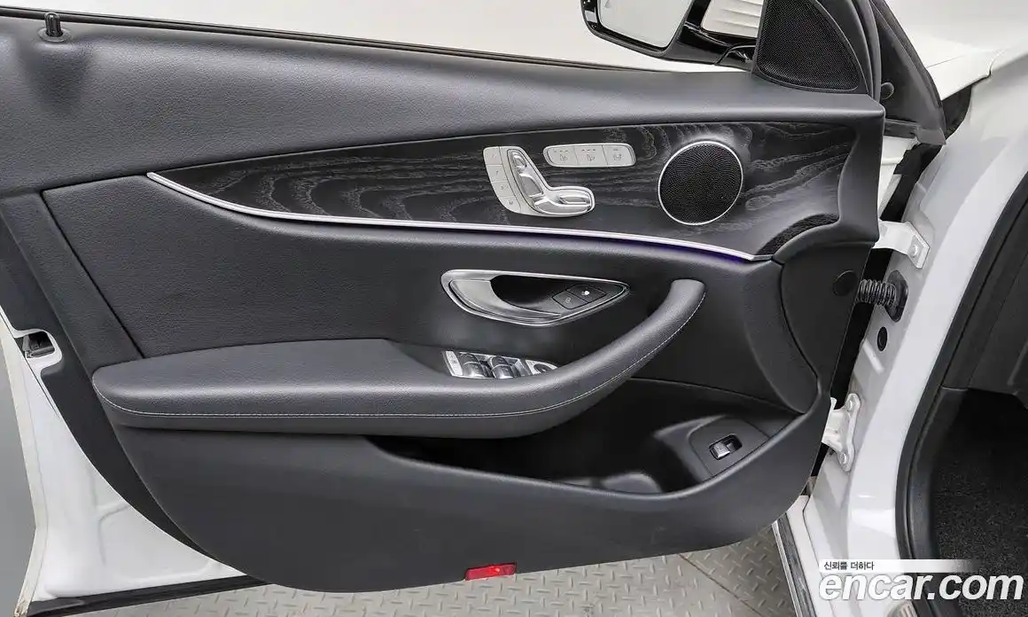 Mercedes-Benz E-Class 2016 2.0 гидро в Москве № 1617506, фото 13